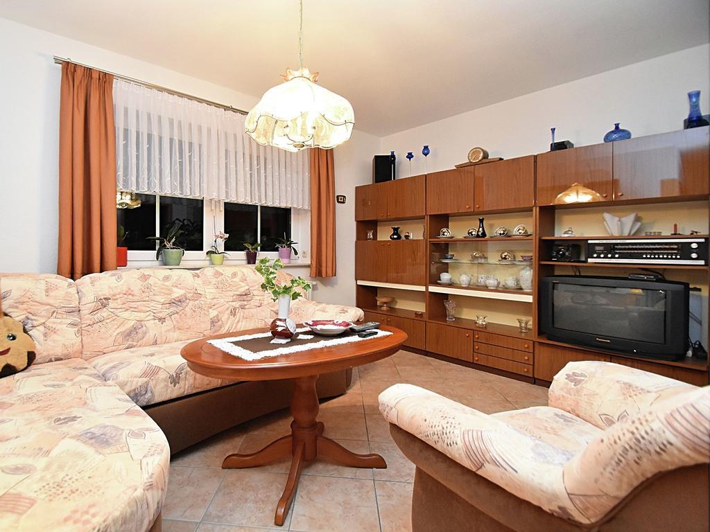 Apartment With Views Of The Ore Mountains Oelsnitz  Ngoại thất bức ảnh